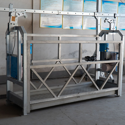 Plate-forme suspendue de nettoyage de façade de bâtiment