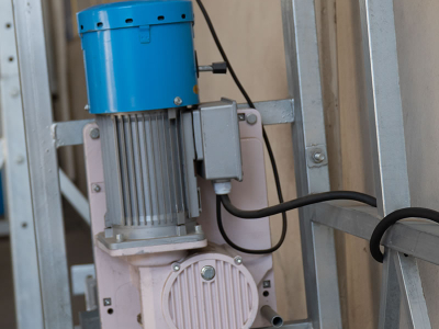 Ascenseur à traction électrique